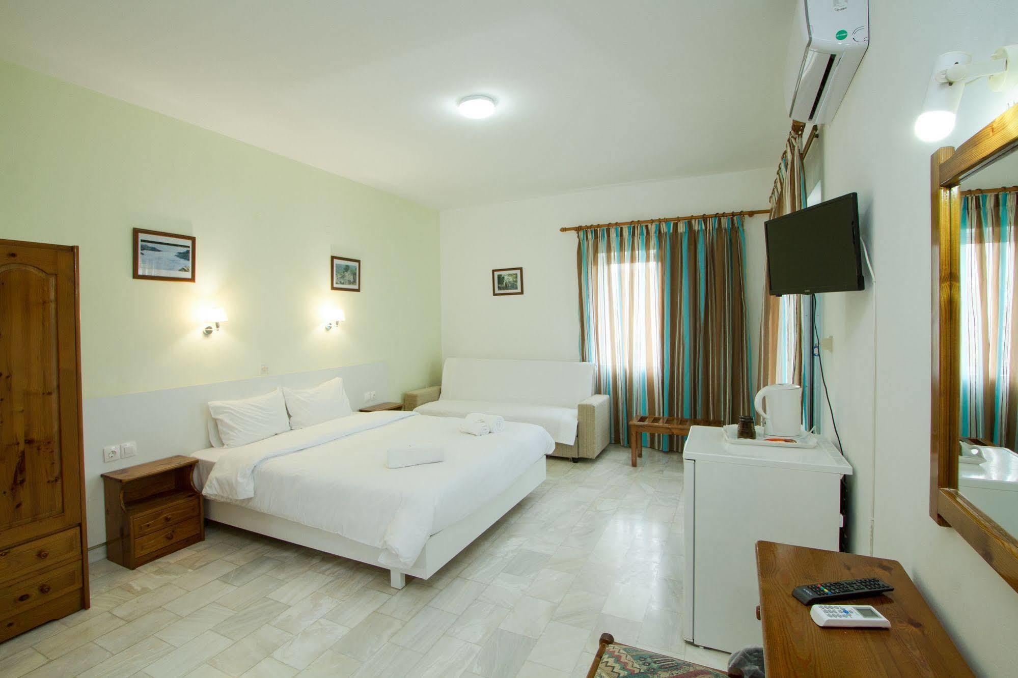 Revekka Rooms Kissamos Ngoại thất bức ảnh