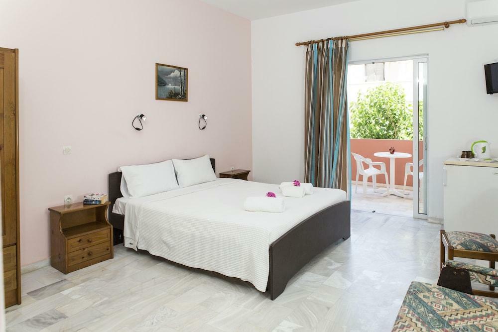 Revekka Rooms Kissamos Ngoại thất bức ảnh
